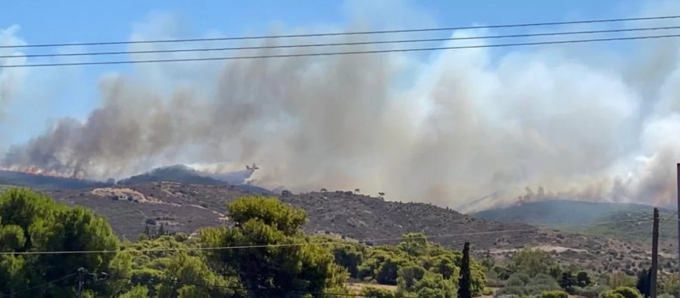 Φωτιά στην Κερατέα: Αποκαταστάθηκε η κυκλοφορία των οχημάτων